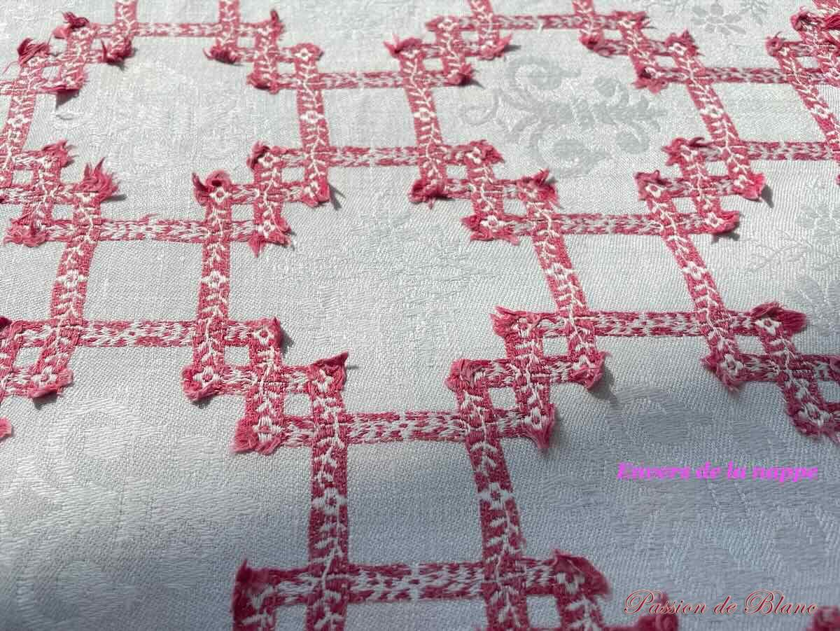 Nappe damassée Napoléon III avec Liteaux Rouge Napoléon III Sur Toile Lin fin – Image 11