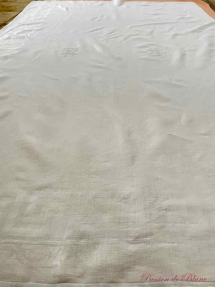 Nappe damassée lin fin