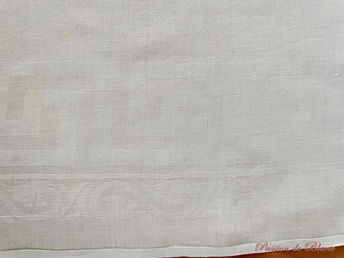Nappe en damassé de lin fin, motifs tissés et 2 monogrammes BL – Image 5
