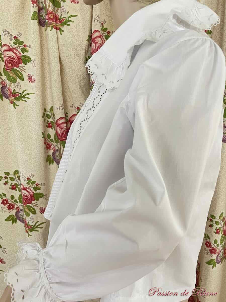 Chemisier en coton enjolivé de volants brodés et plis nervurés – Image 7