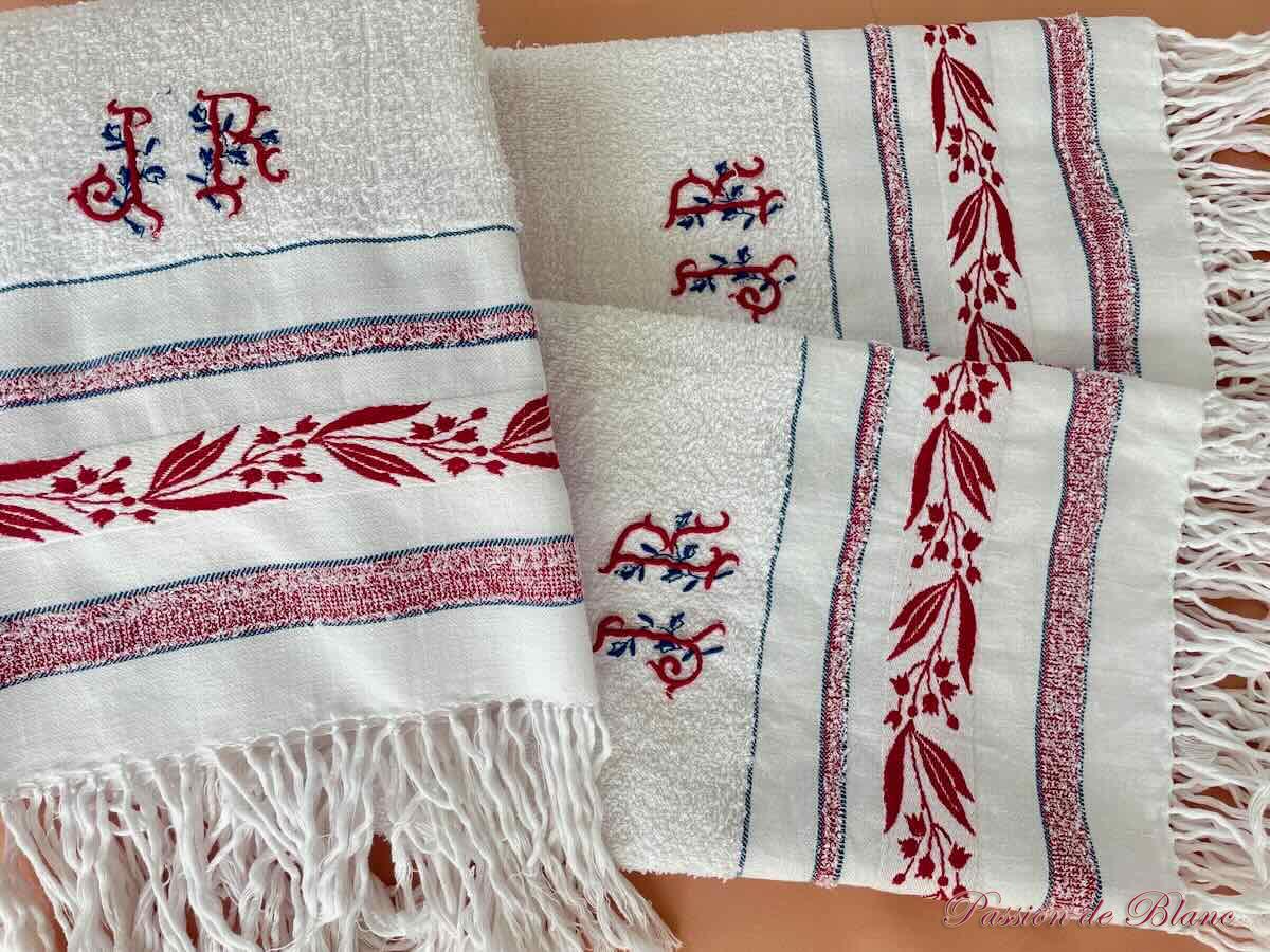 Rare lot de 3 serviettes de toilette éponge, grande frise couleur, Napoléon III – Image 2