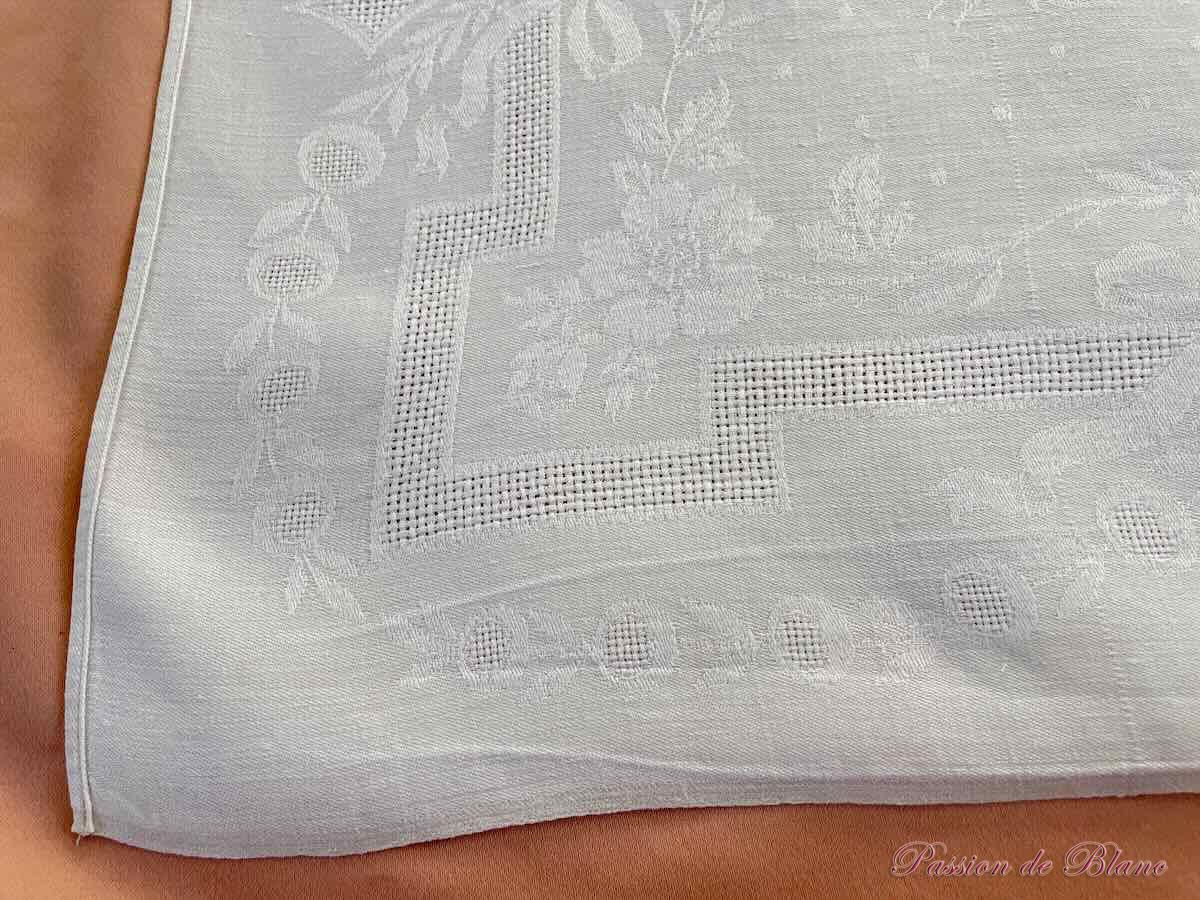 Service de table en damassé de lin, 2 monogrammes EB brodé main – Image 9