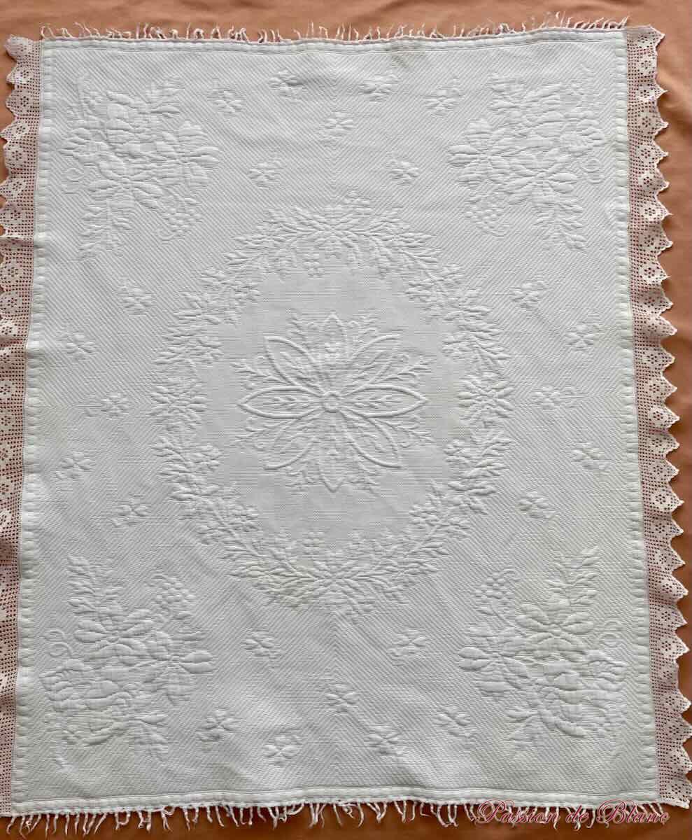 Petite couverture de bébé en piqué Marseillais – Image 2