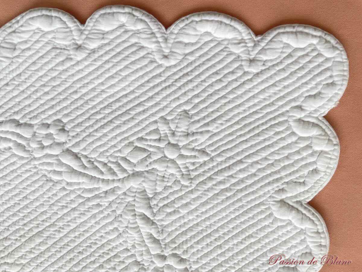 Pétasson piqué,réalisé main en pur coton blanc – Image 3