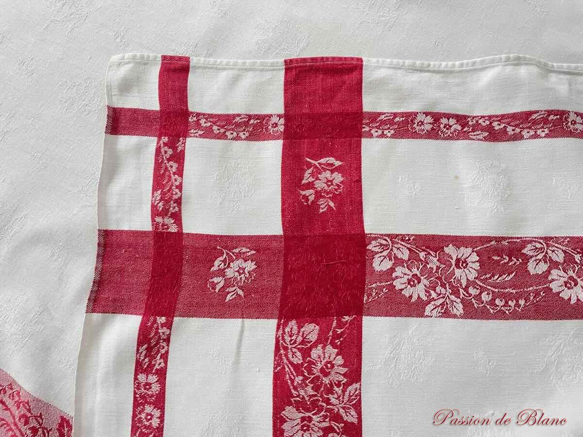 Service de table BC : Nappe et 12 serviettes, coton avec fleurs liteaux rouge – Image 9