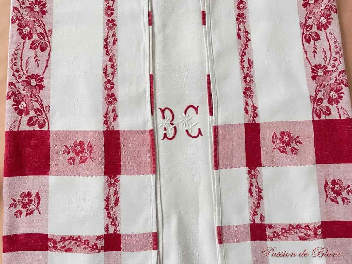 Service de table BC : Nappe et 12 serviettes, coton avec fleurs liteaux rouge – Image 7