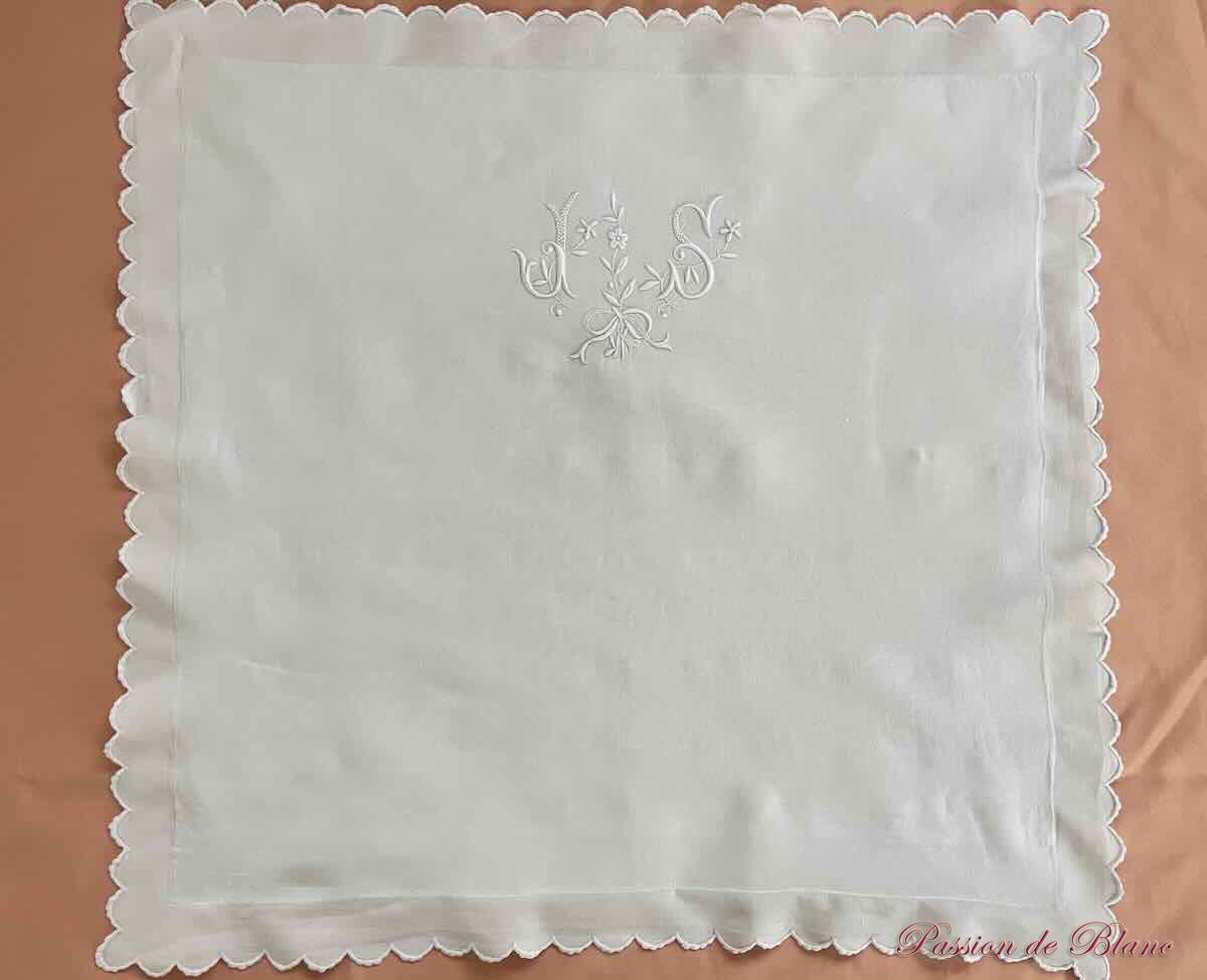 Taie JS lin broderie main