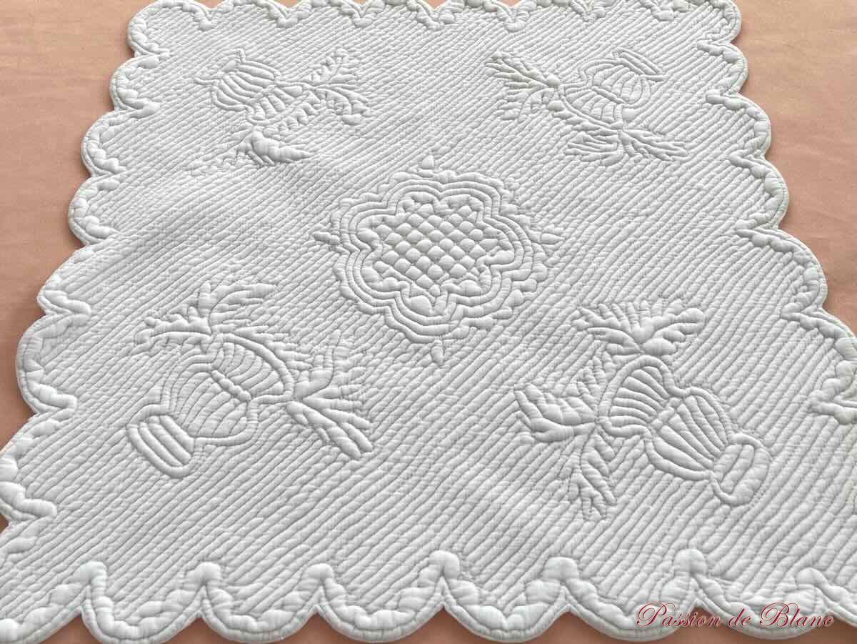 Pétasson, boutis, bébé, Provence main en pur coton blanc, collection – Image 4