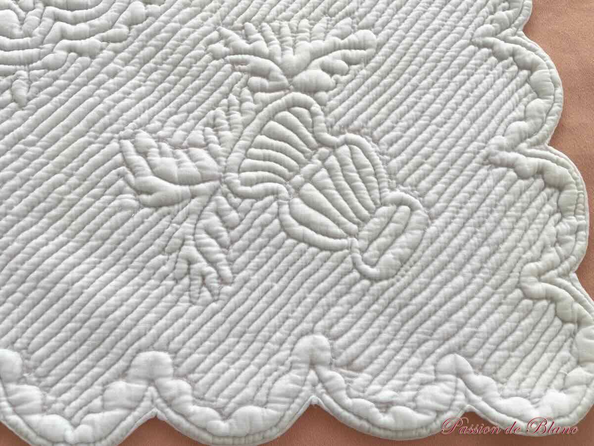 Pétasson, boutis, bébé, Provence main en pur coton blanc, collection – Image 7