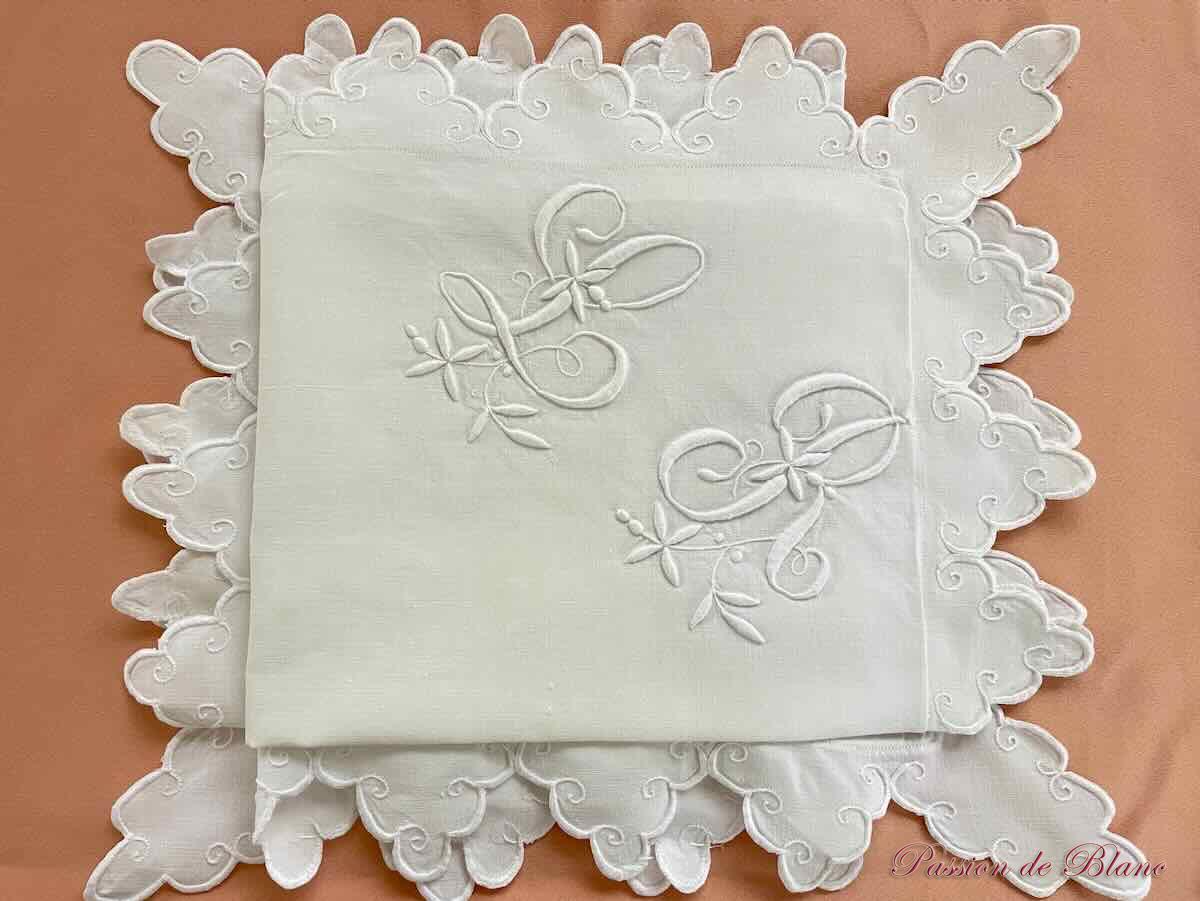 Belle taie festonnée sur lin fin et monogramme LR avec branchages – Image 6