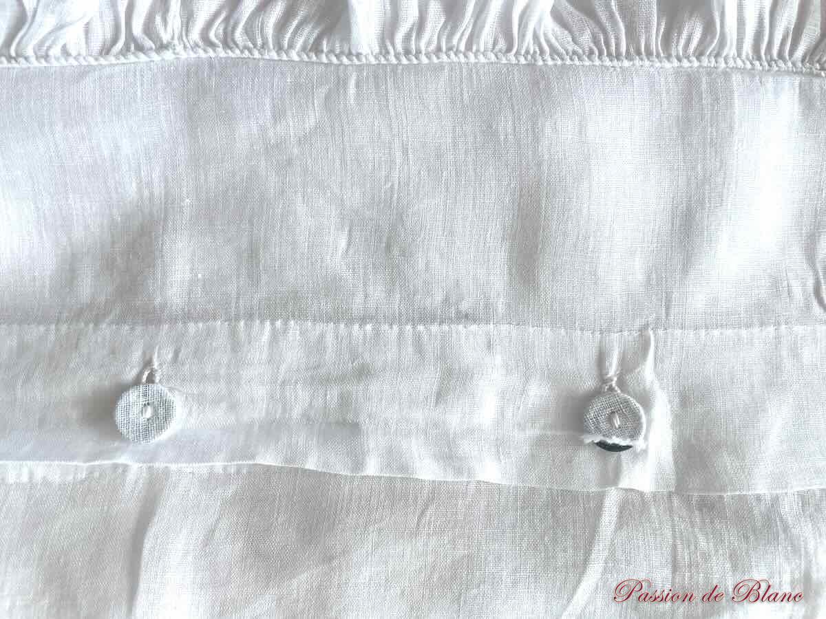 Merveilleuses taies d'apparat en linon richement brodées, festonnées – Image 8