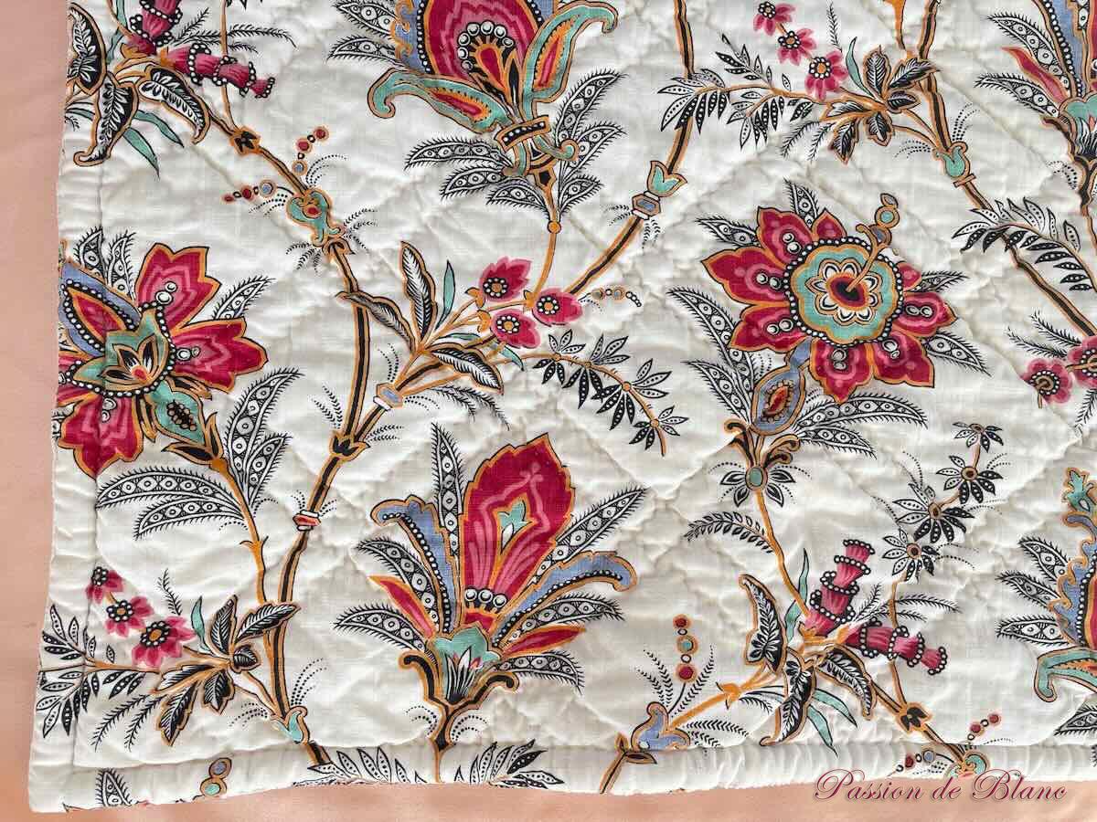 Couverture boutis fleurie