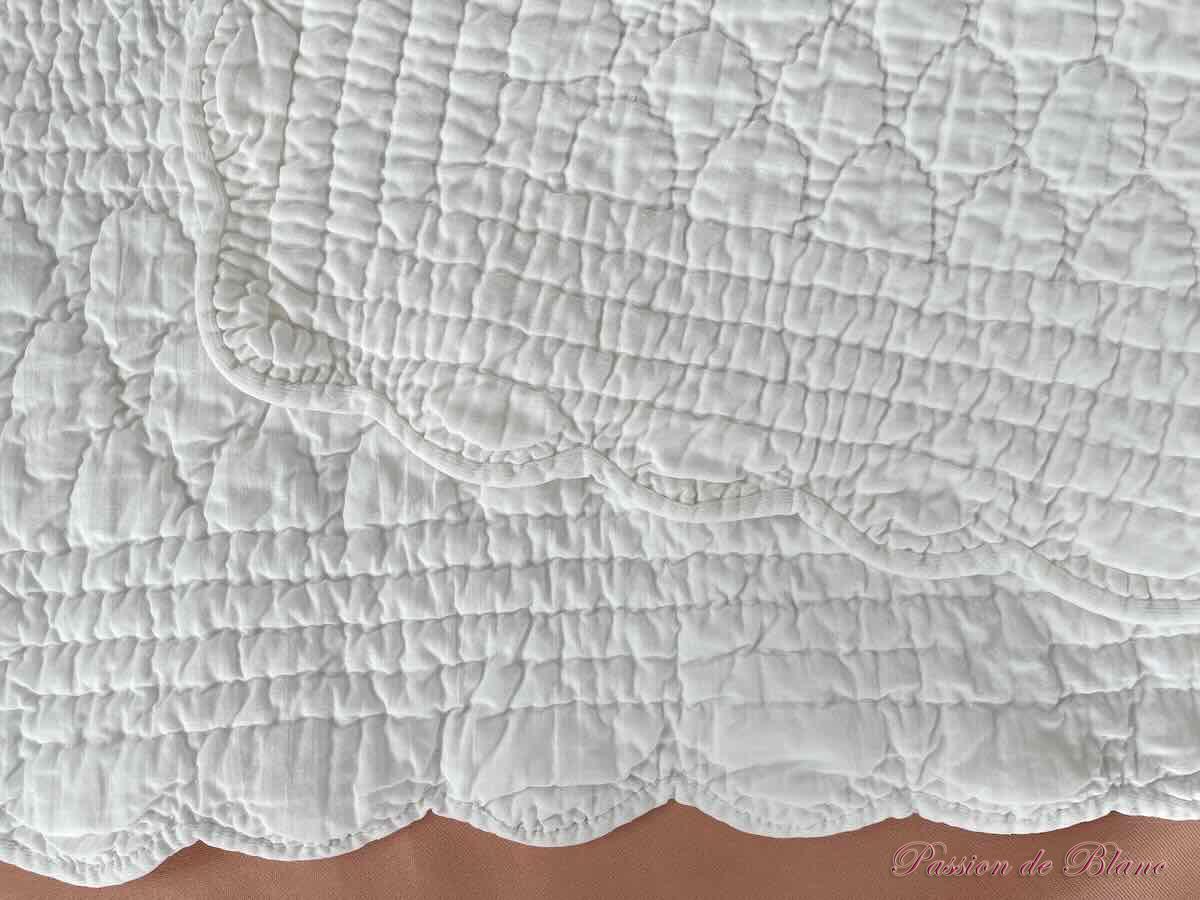 Courtepointe festons piqué boutis