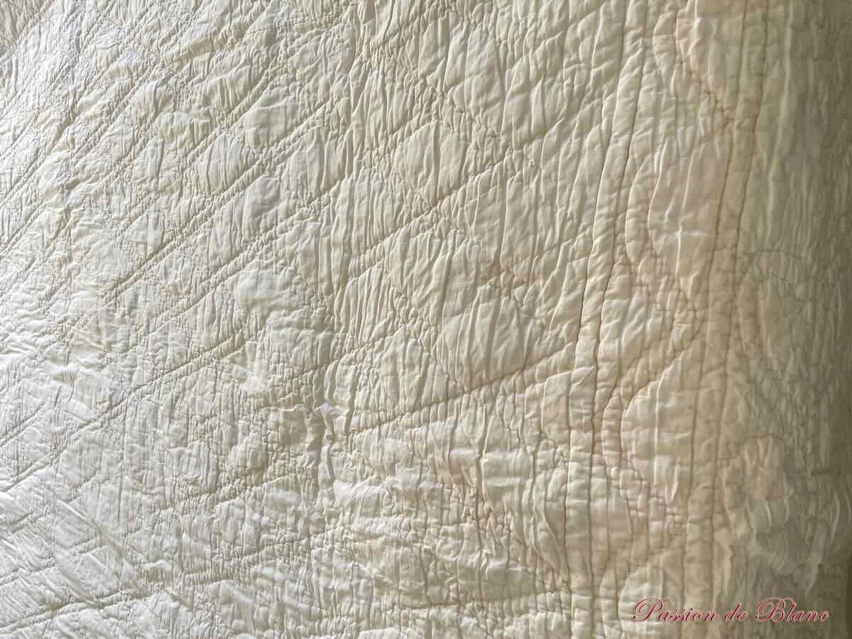 Couverture piquée boutis