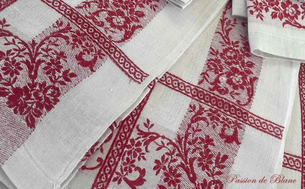 Grandes serviettes Napoléon III sur toile lin avec liteaux rouge. – Image 3