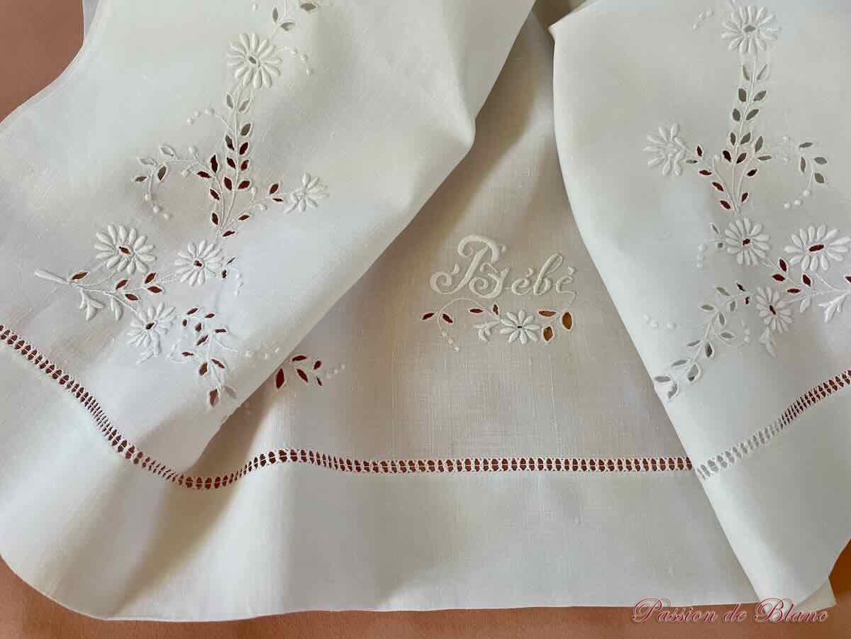 Drap Bébé lin fin broderie