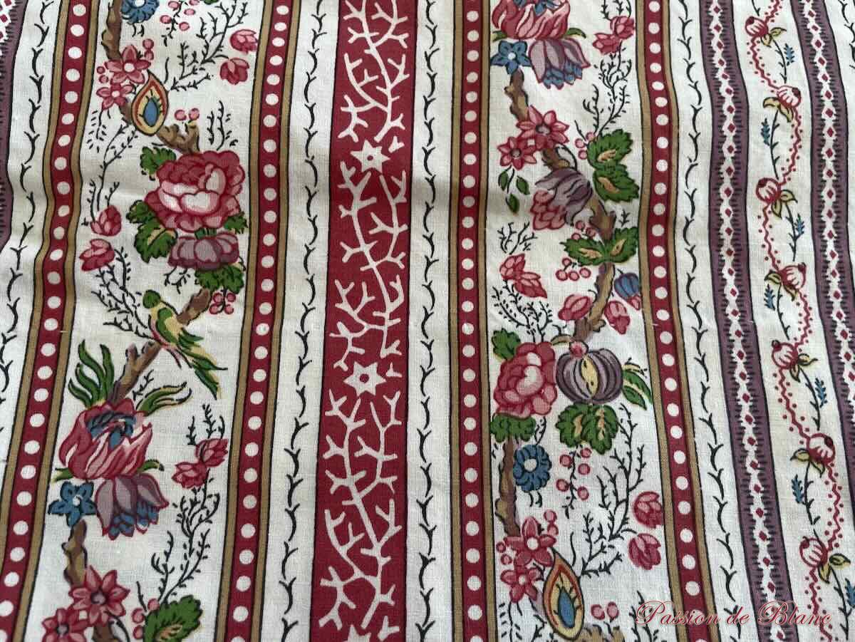 Paire de rideaux, collection LE MANACH, fond écru avec motifs fleuris. PIERRE FREY. – Image 3