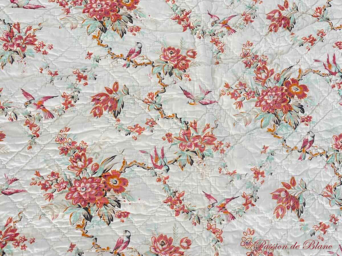 Couverture Piquée XIXe siècle: deux faces aux motifs fleuris différents – Image 10