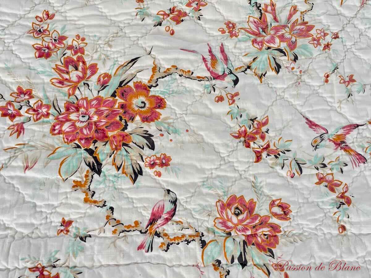 Couverture Piquée XIXe siècle: deux faces aux motifs fleuris différents – Image 8