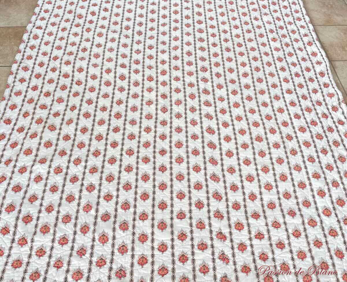 Couverture Piquée XIXe siècle: deux faces aux motifs fleuris différents – Image 7