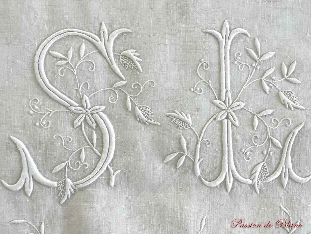 Drap SL imposante broderie main