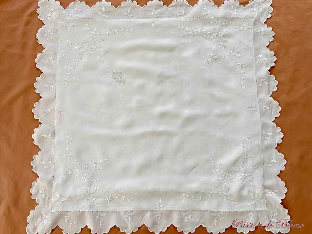 Paire taies fil lin feston broderie