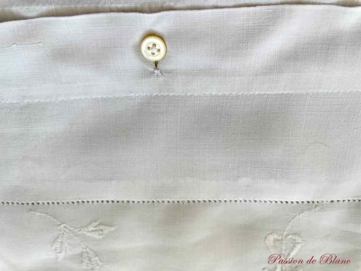 Paire de taies festonnées en fil de lin avec belles broderies et mono PR – Image 5