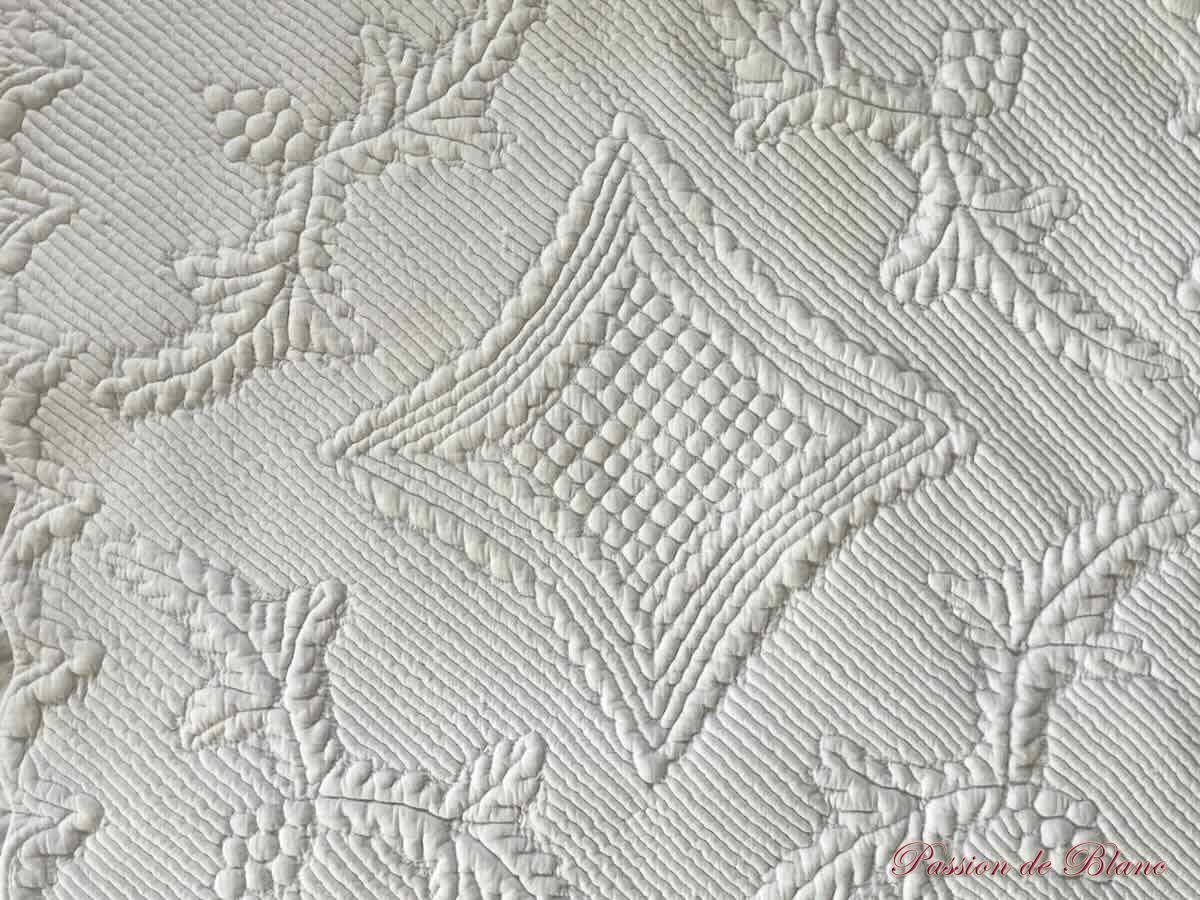 Boutis, Pétasson, Bébé, Provence, broderie main, pur Coton Blanc – Image 2