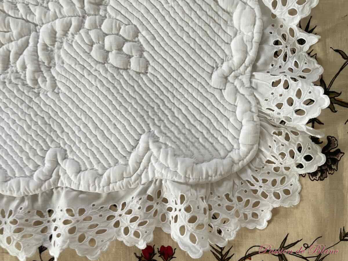 Boutis, Pétasson, Bébé, Provence, broderie main, pur Coton Blanc – Image 6