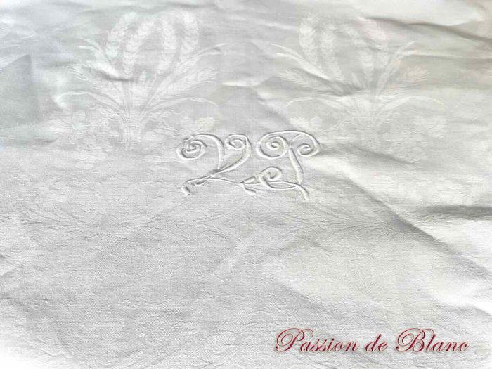 Grand nappe de 4,20 m, en damassé de lin avec motifs raisins , épis de blé, monos VP – Image 2
