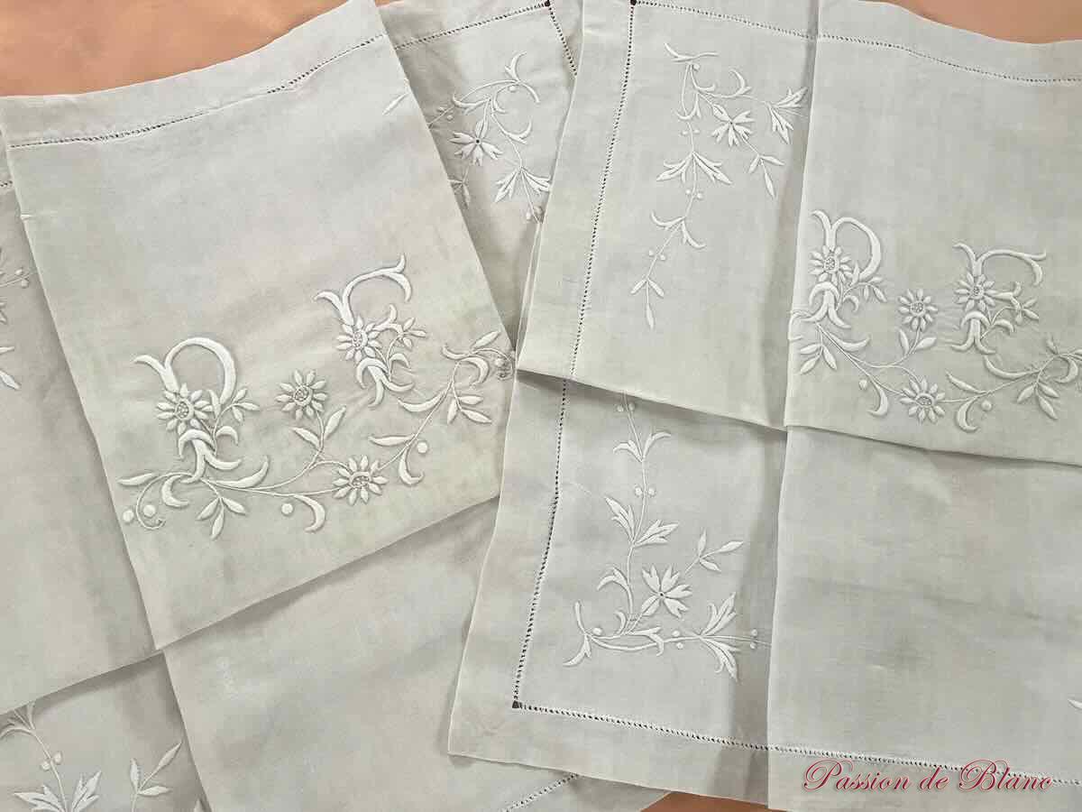 Paire de taies PF lin broderie main