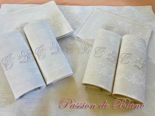 Joli service de table en damassé lin : Nappe + 10 serviettes, monogrammes TL brodé main