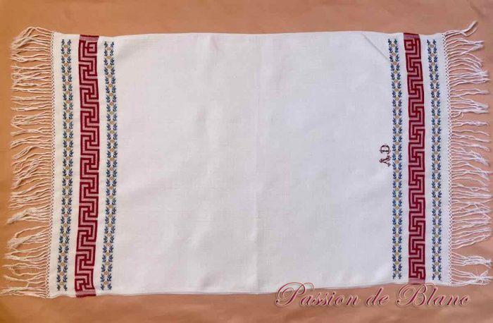Lot de 4 grandes serviettes d'invités en lin fin liteaux couleur et franges – Image 4