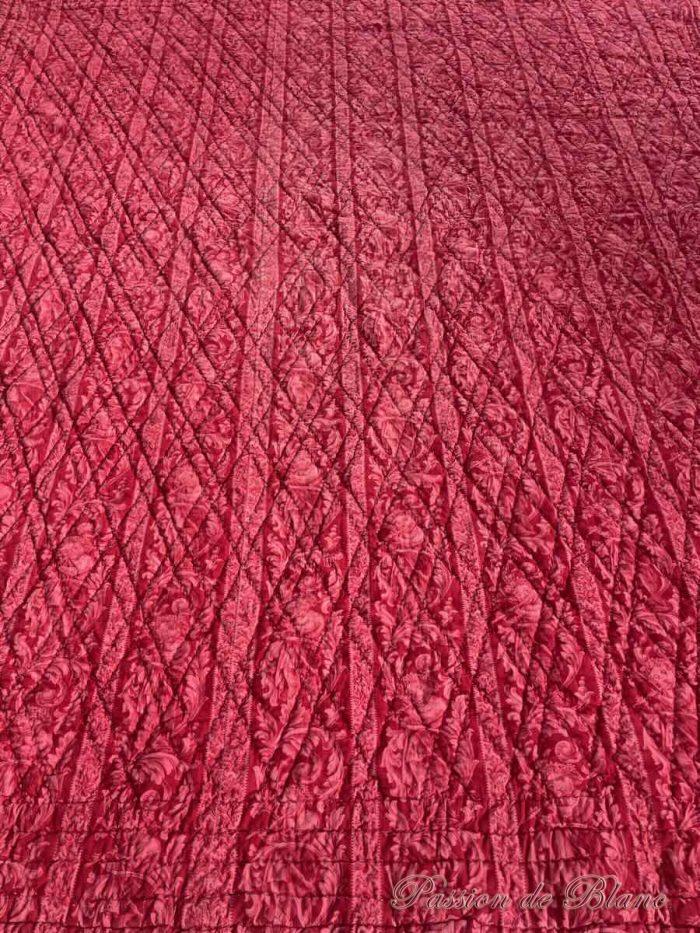 Couverture piquée main avec putti