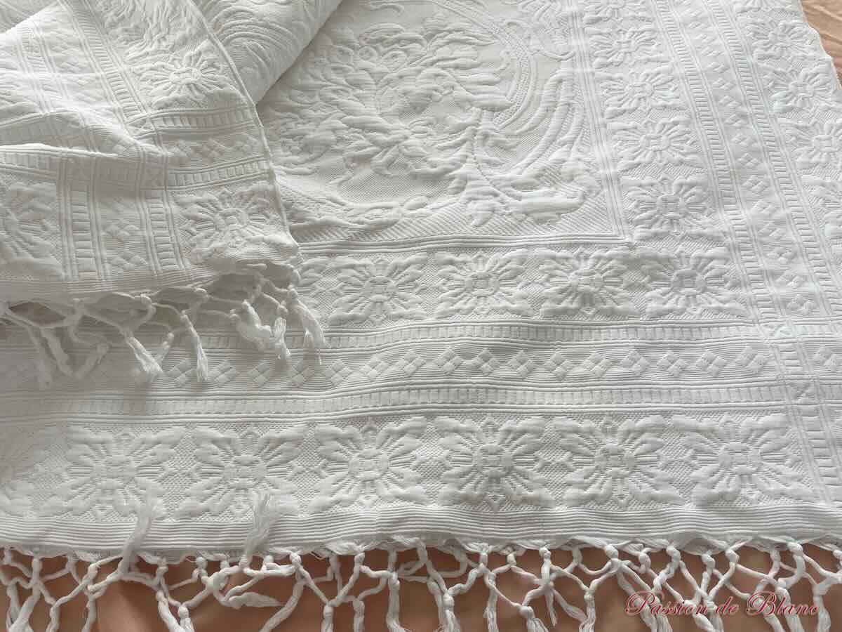 Couverture en piqué Marseillais blanche