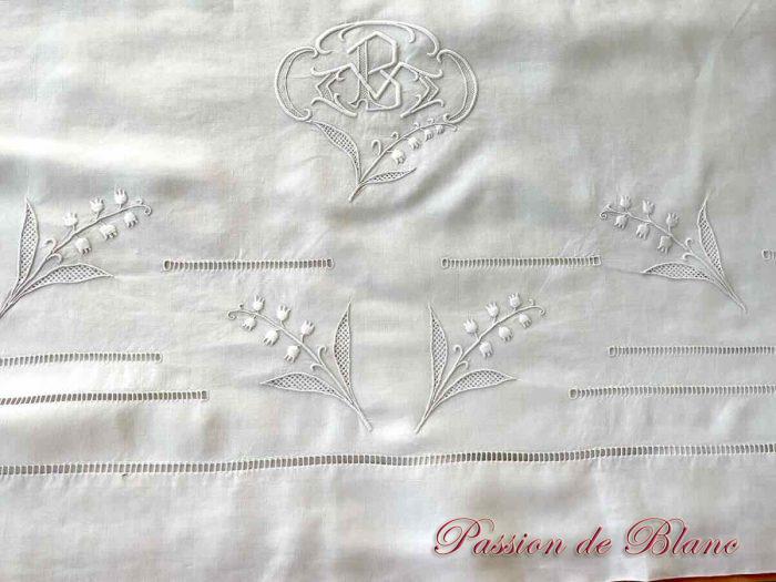 Drap muguet broderie MB