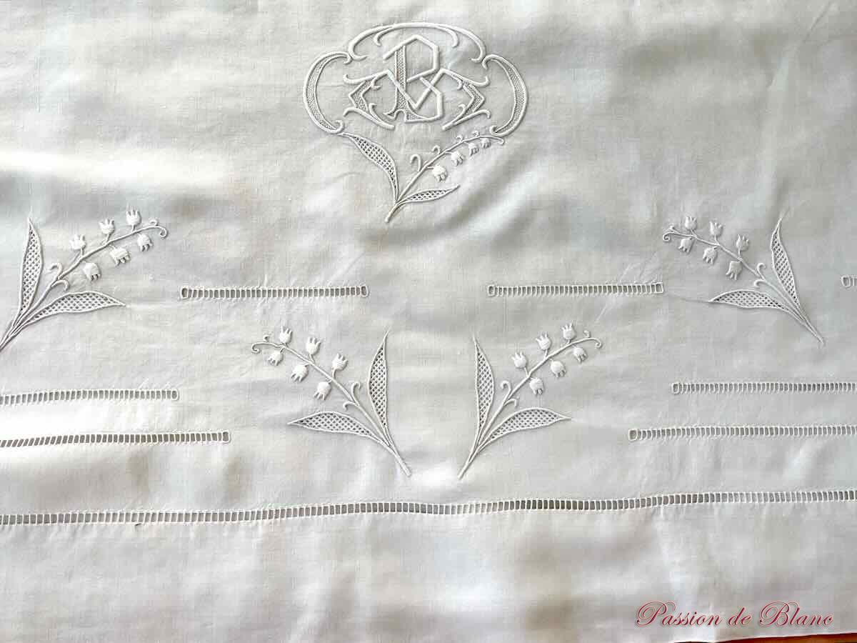 Drap muguet broderie MB