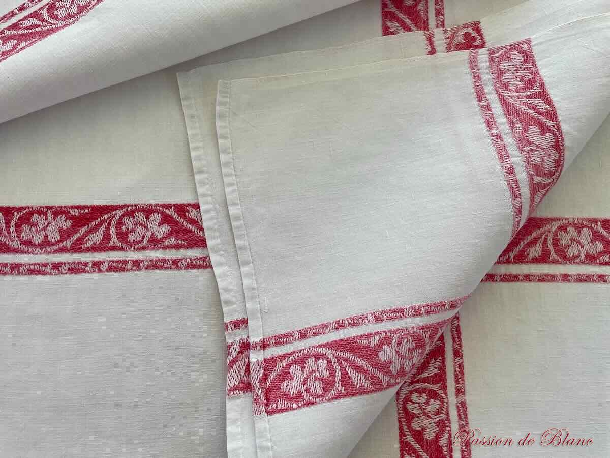 Belle nappe rectangle en damassé de lin fin avec liteaux rouges, Napoléon III – Image 7
