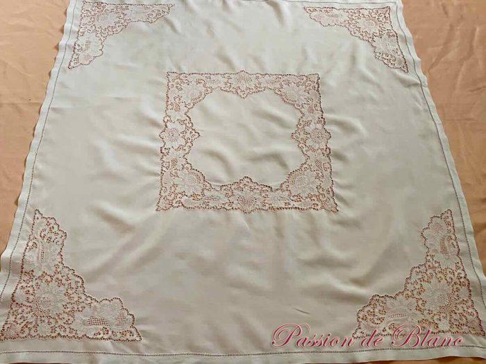 Merveilleuse petite nappe fil de lin avec insertions main à l'aiguille – Image 5