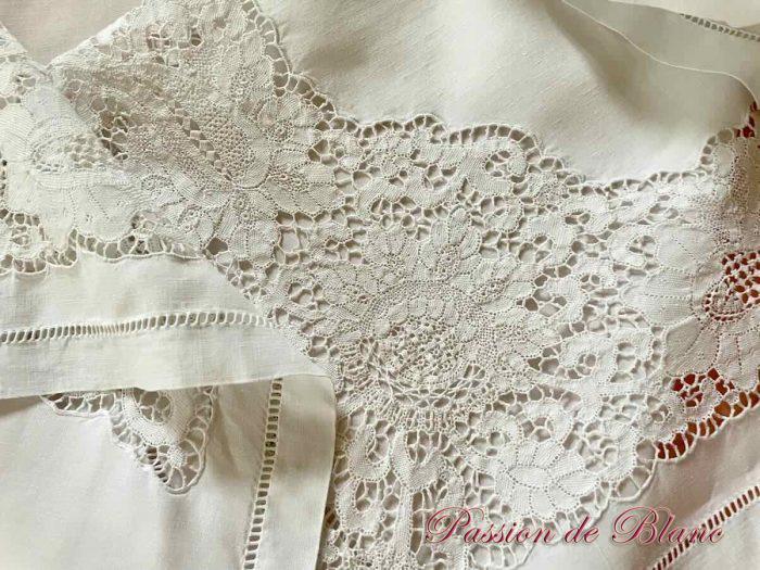 Merveilleuse petite nappe fil de lin avec insertions main à l'aiguille – Image 6