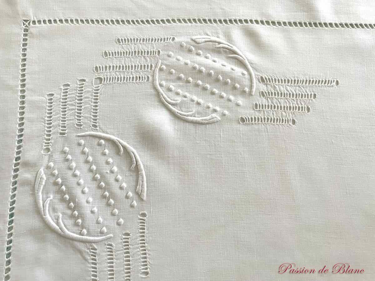 Paire taies fil lin broderie