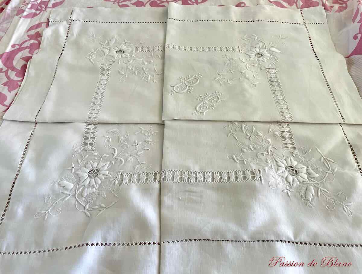 Taie BC belle broderie, jours complexes