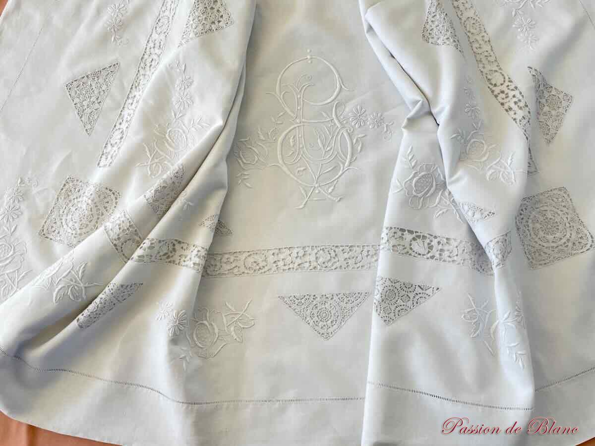 Drap d'apparat, monogramme GL entièrement brodé à la main sur lin fin blanc – Image 4