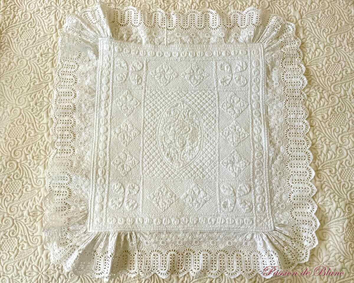 Couverture Bébé,Pétasson, Provence, broderie main, pur coton blanc – Image 6