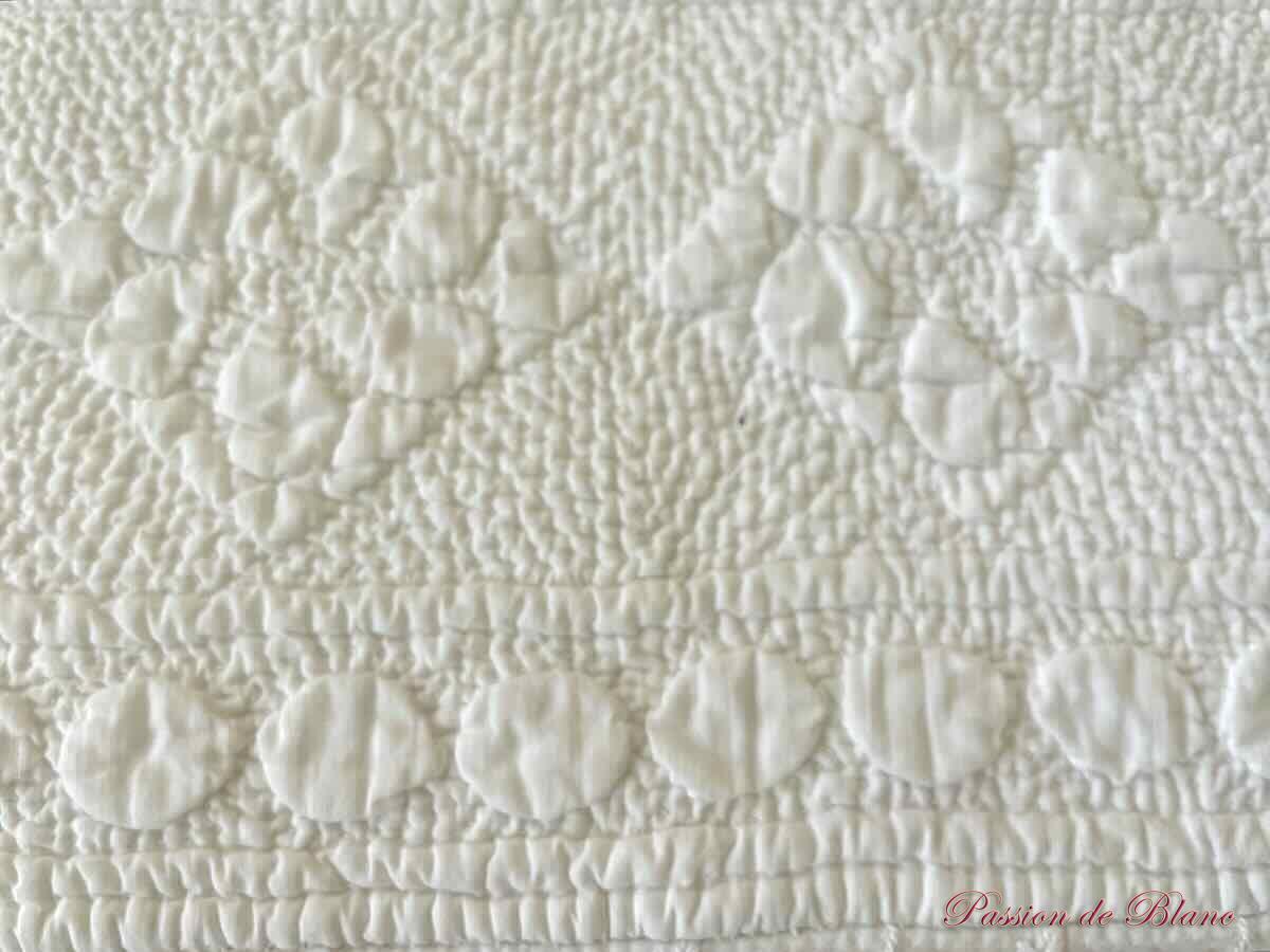Couverture Bébé,Pétasson, Provence, broderie main, pur coton blanc – Image 5