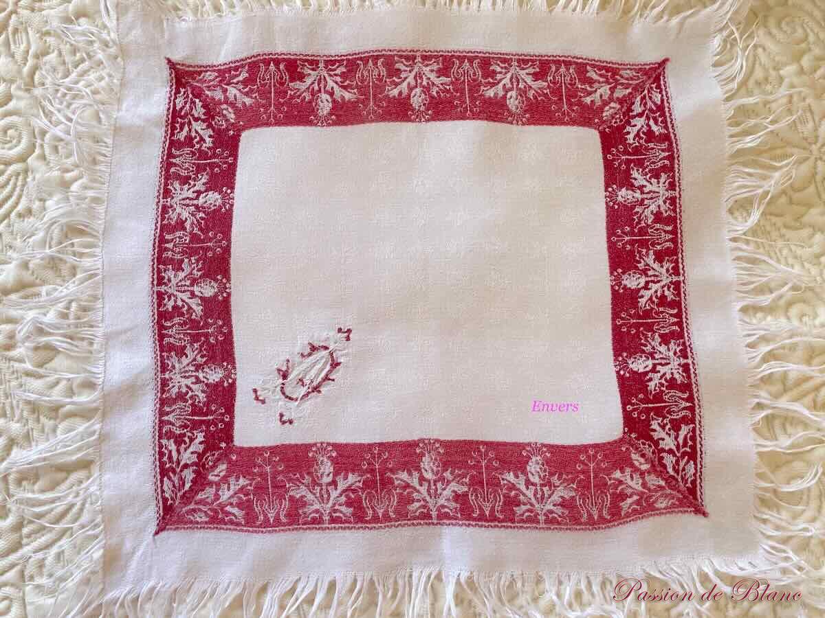 Lot de 16 petites serviettes frangées en granité de lin avec encadrement , Napoléon III – Image 4