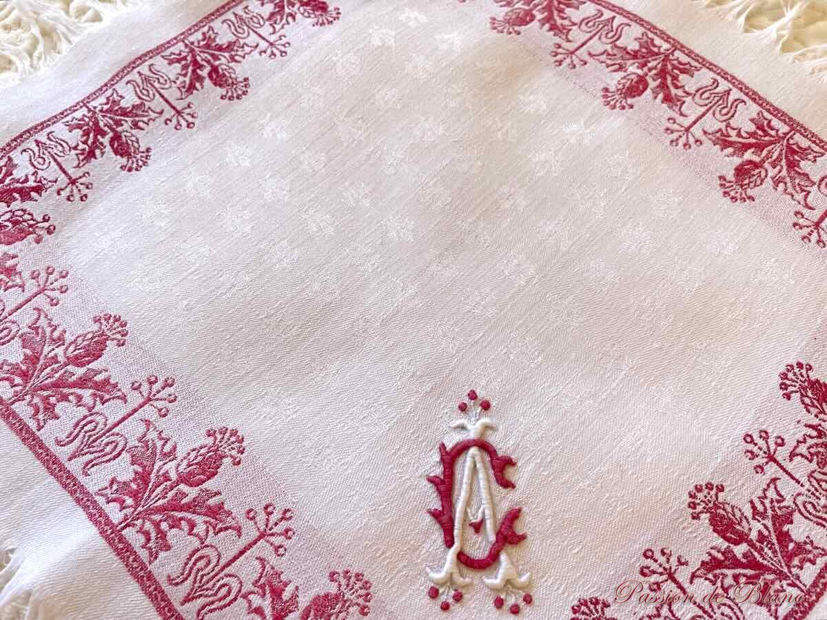 Lot de 16 petites serviettes frangées en granité de lin avec encadrement , Napoléon III – Image 2