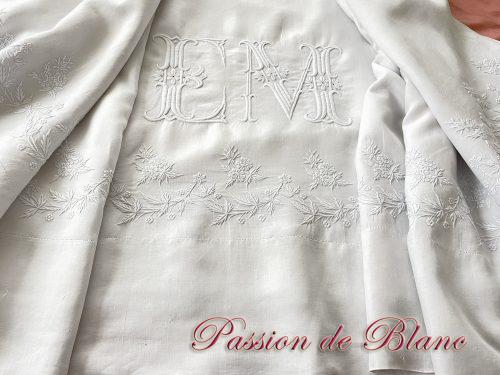 Drap fil lin EM guirlande fleurie