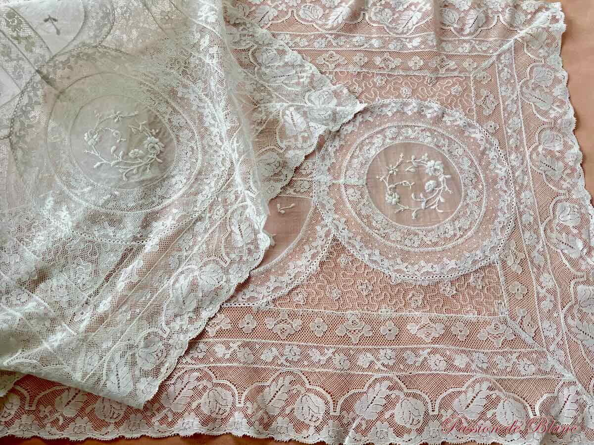 Grand napperon fin dentelle tulle