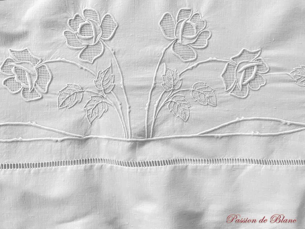 Drap avec guirlande fleurie et monogramme MD sur toile lin et coton: métis – Image 7